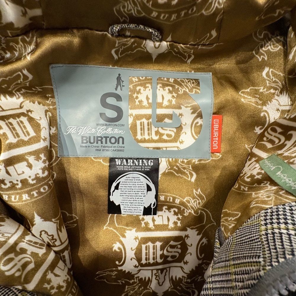 Burton Checkered ski snowboarding jacket - Picture 2 of 13